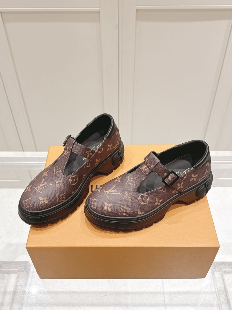 l0vis Vvtt0n loafers